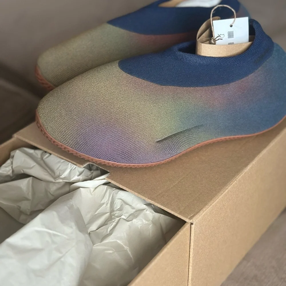 Yeezy Knit RNR - Picture 5 of 8